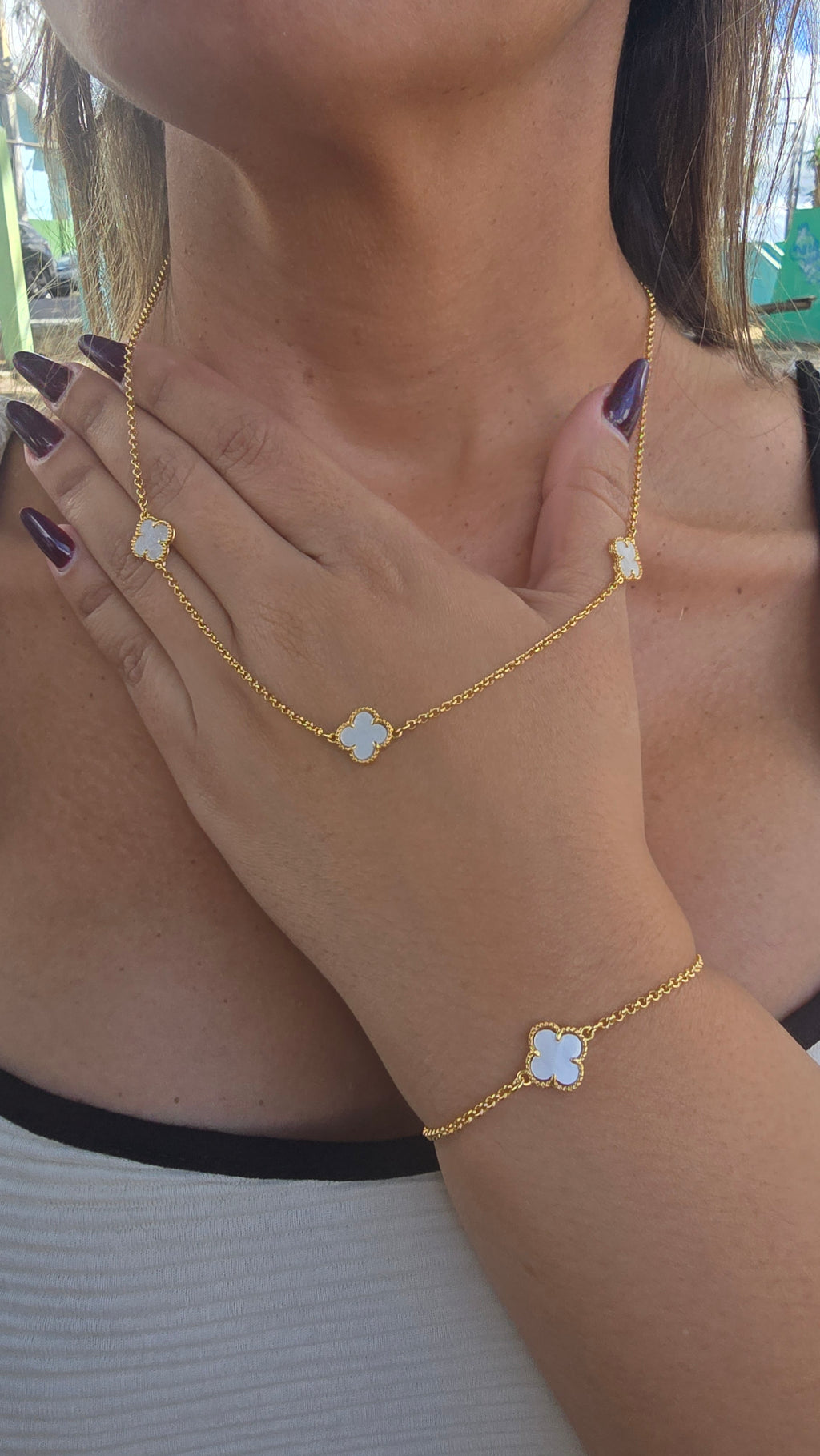 Colar Trevo Branco Banhado a Ouro 18k