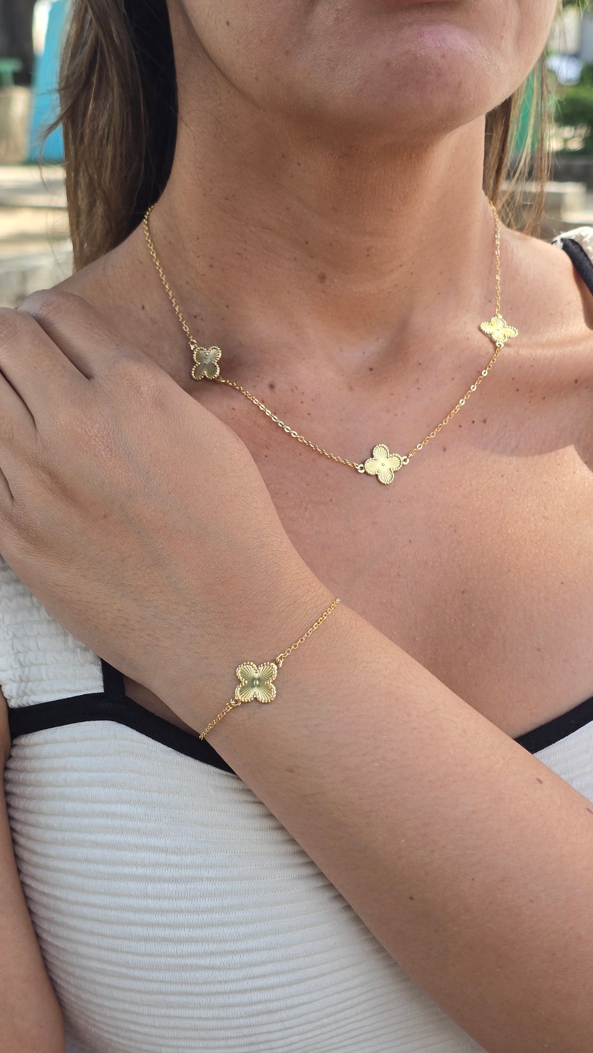 Colar Trevo Dourado Banhado A Ouro 18k