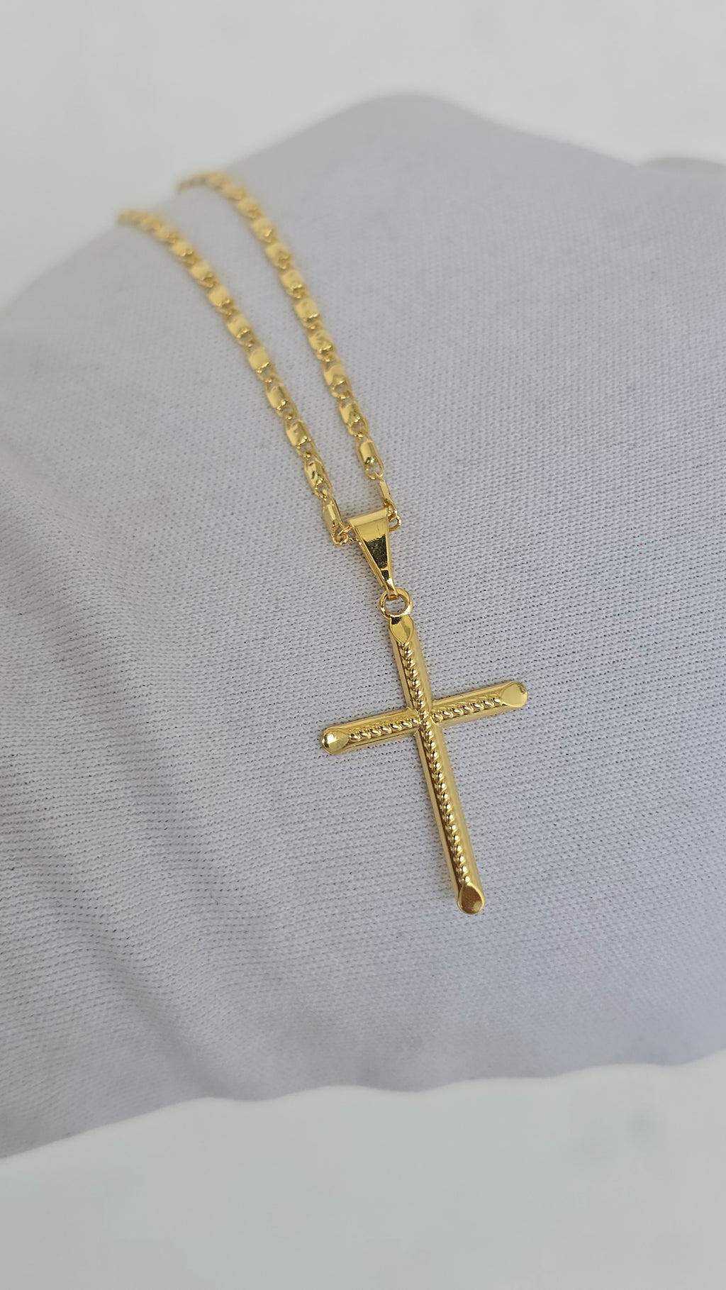 Corrente Oitinho 1,8mm Cruz Banhado a Ouro 18k