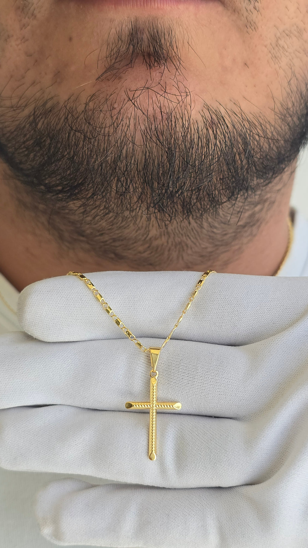 Corrente Oitinho 1,8mm Cruz Banhado a Ouro 18k