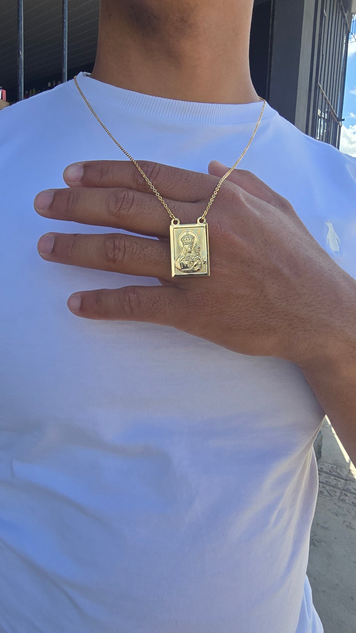 Escapulario Cadeado 1,5mm Sagrado Coração 3x2cm Banhado a Ouro 18k 70 cm