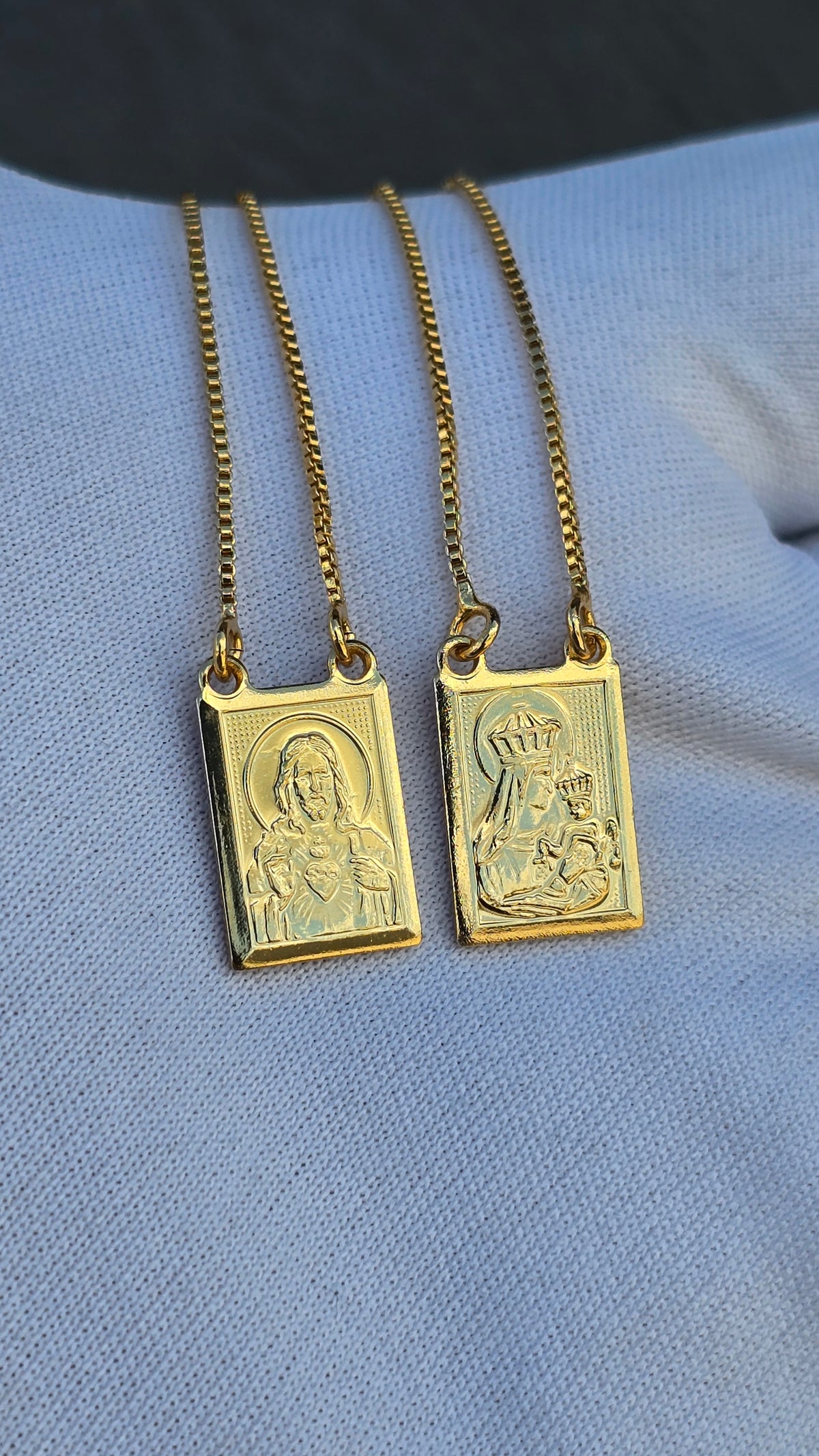 Escapulario Veneziano 0,8mm Sagrado Coração 1,5x1cm Banhado a Ouro 18k 70cm