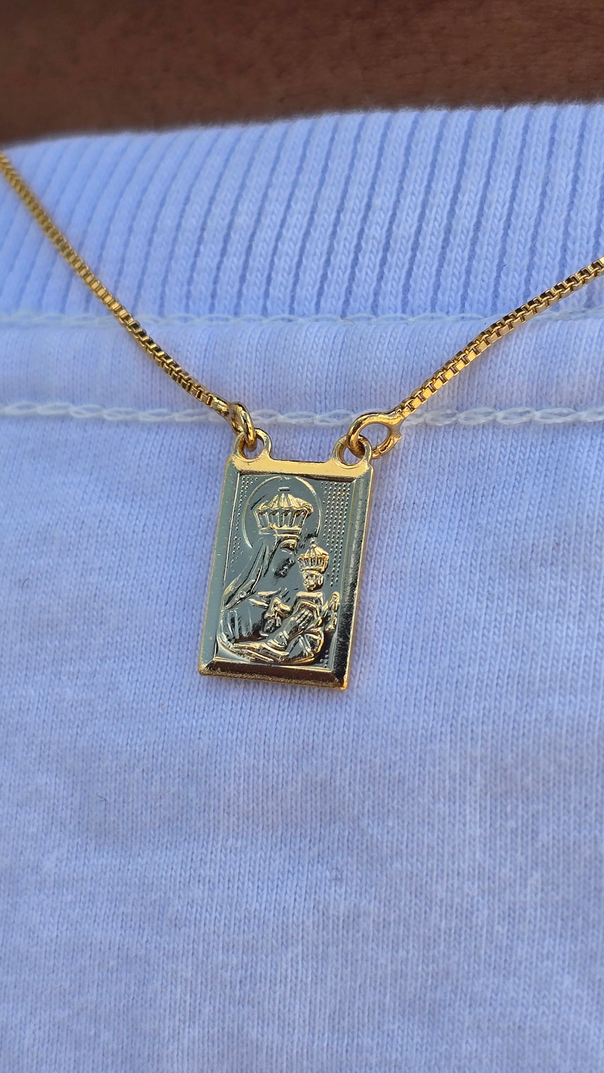 Escapulario Veneziano 0,8mm Sagrado Coração 1,5x1cm Banhado a Ouro 18k 70cm